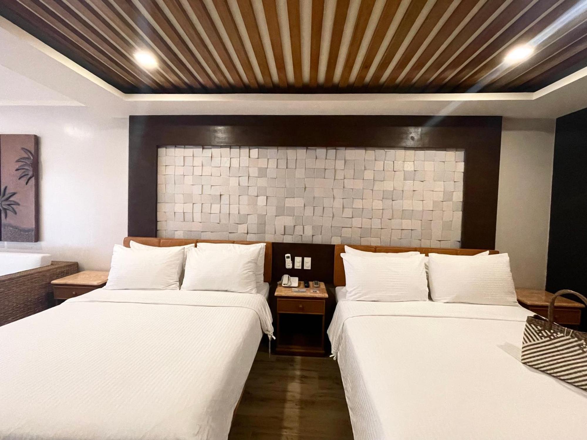 Red Coconut Beach Hotel Boracay Balabag  Quarto foto